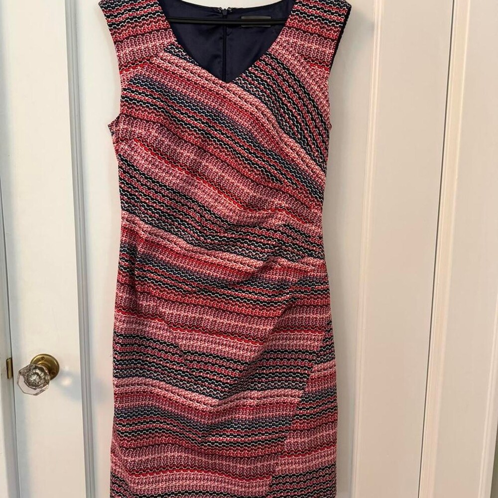 Jacquie E size 12 red, black, and white wavy striped dress #stripes #wavy